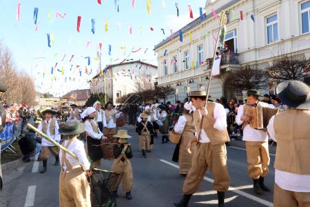 PUSTNI KARNEVAL PUSTOLETJE 72 FOTO LJUBO VUKELIČ